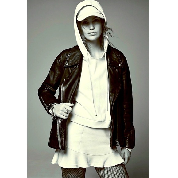 𝅺Free People Beach, two piece, cream social set - Picture 5 of 15